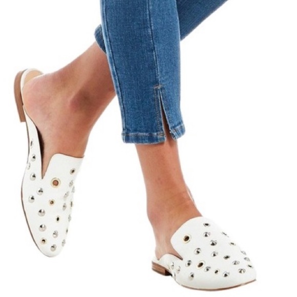 Sold Gianni Bini white leather grommet mules - Picture 2 of 7